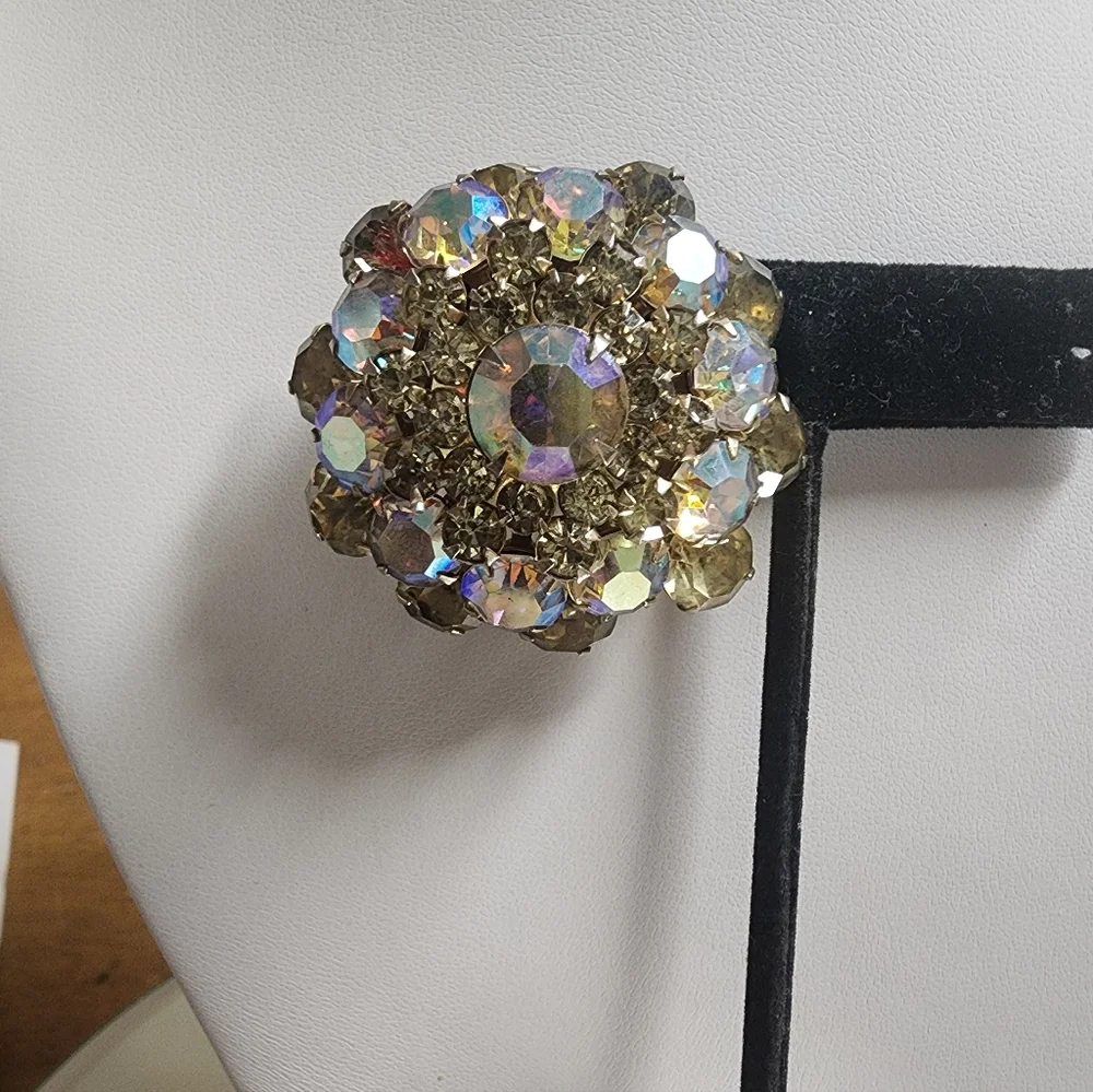 Vintage Yellow Aurora Borealis Brooch - Picture 1 of 7